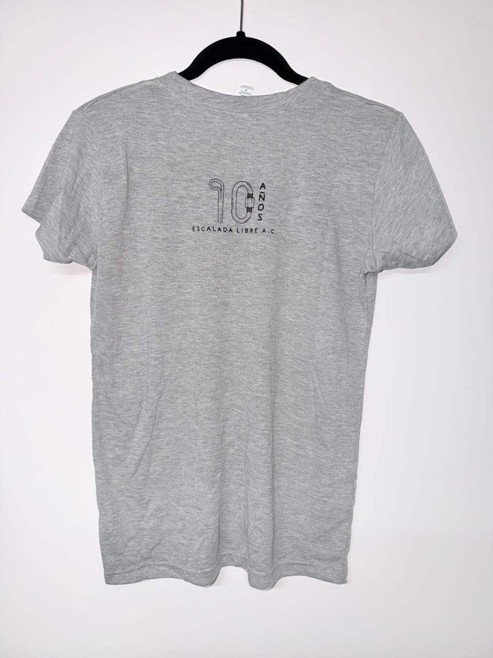 Playera Dama 10mo. aniversario Gris imagen 2